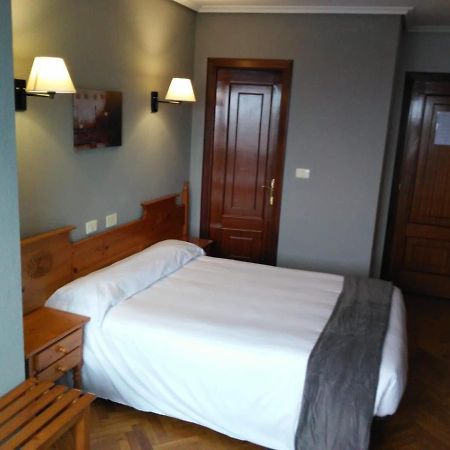 Albergue Hostal Sao Telmo Tui Dış mekan fotoğraf