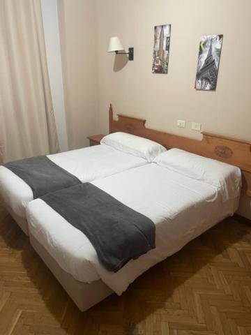 Albergue Hostal Sao Telmo Tui Dış mekan fotoğraf