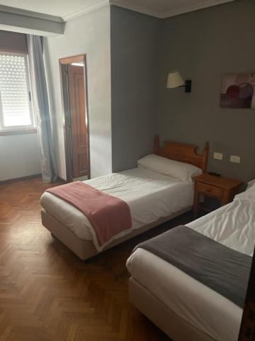 Albergue Hostal Sao Telmo Tui Dış mekan fotoğraf