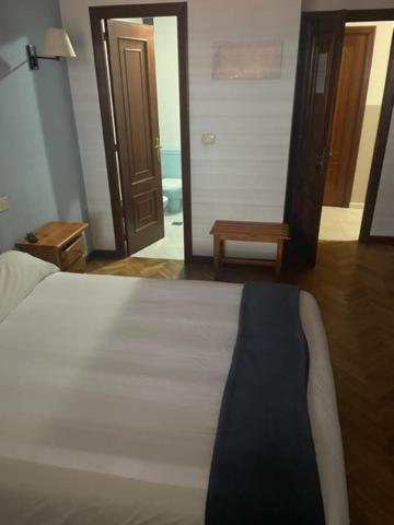 Albergue Hostal Sao Telmo Tui Dış mekan fotoğraf